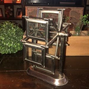 Windmill picture holder